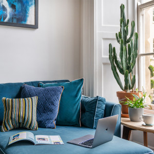 1200 x 1200 Gallery lounge image 